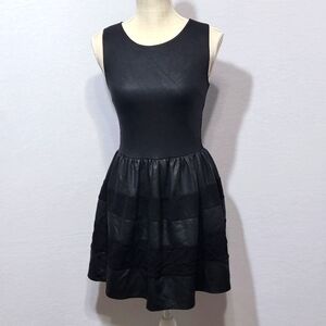 RED‎ Saks Fifth Avenue Faux Leather Black Midi Sleeveless Dress Size Medium #522